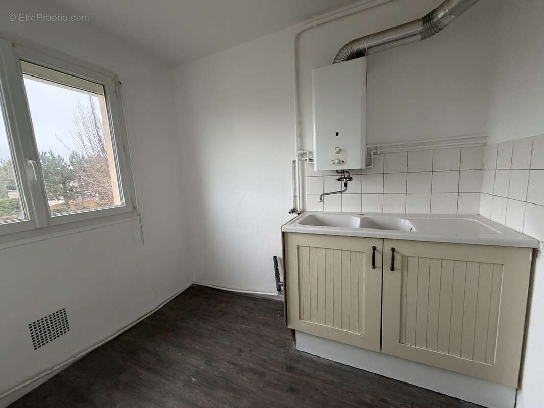 Appartement à LA CHAPELLE-SAINT-LUC