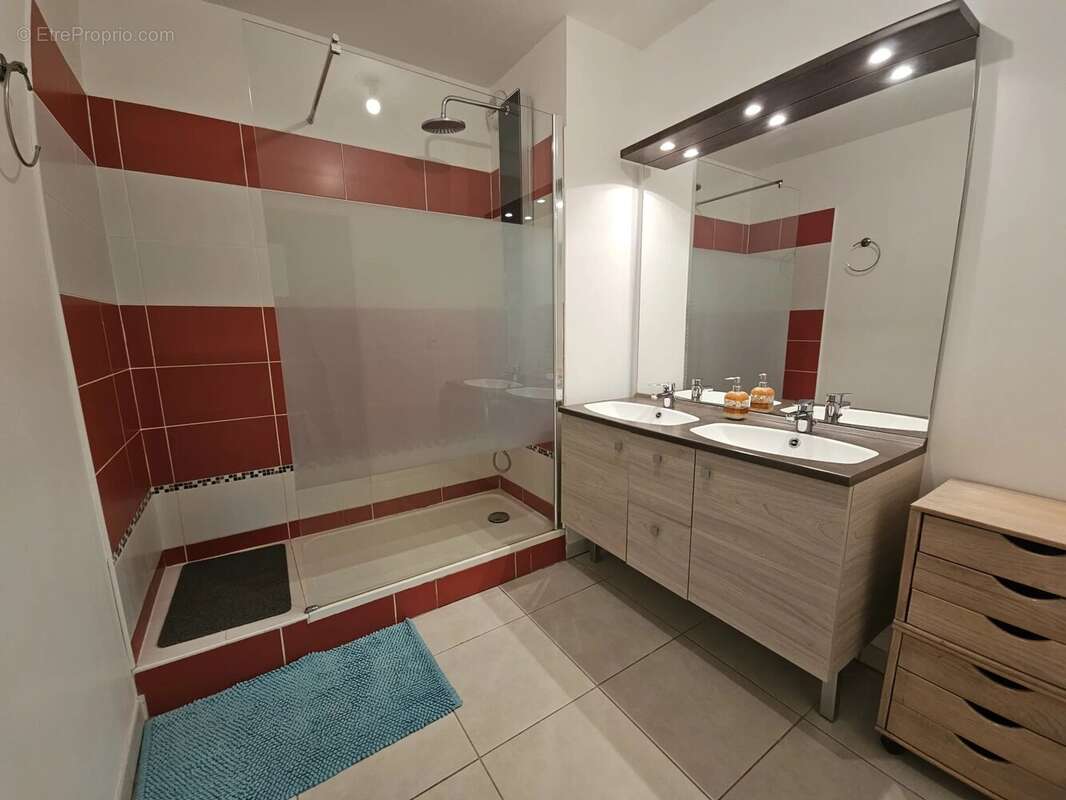 Appartement à MARSEILLE-9E