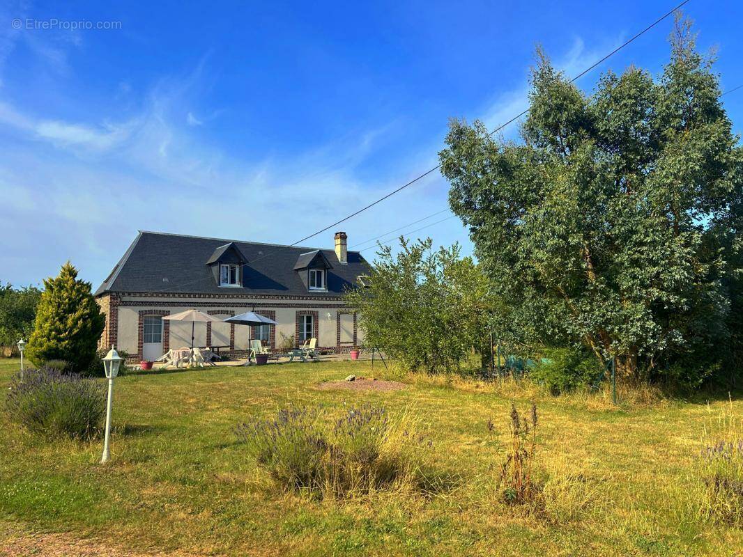 Maison à BEAUMESNIL