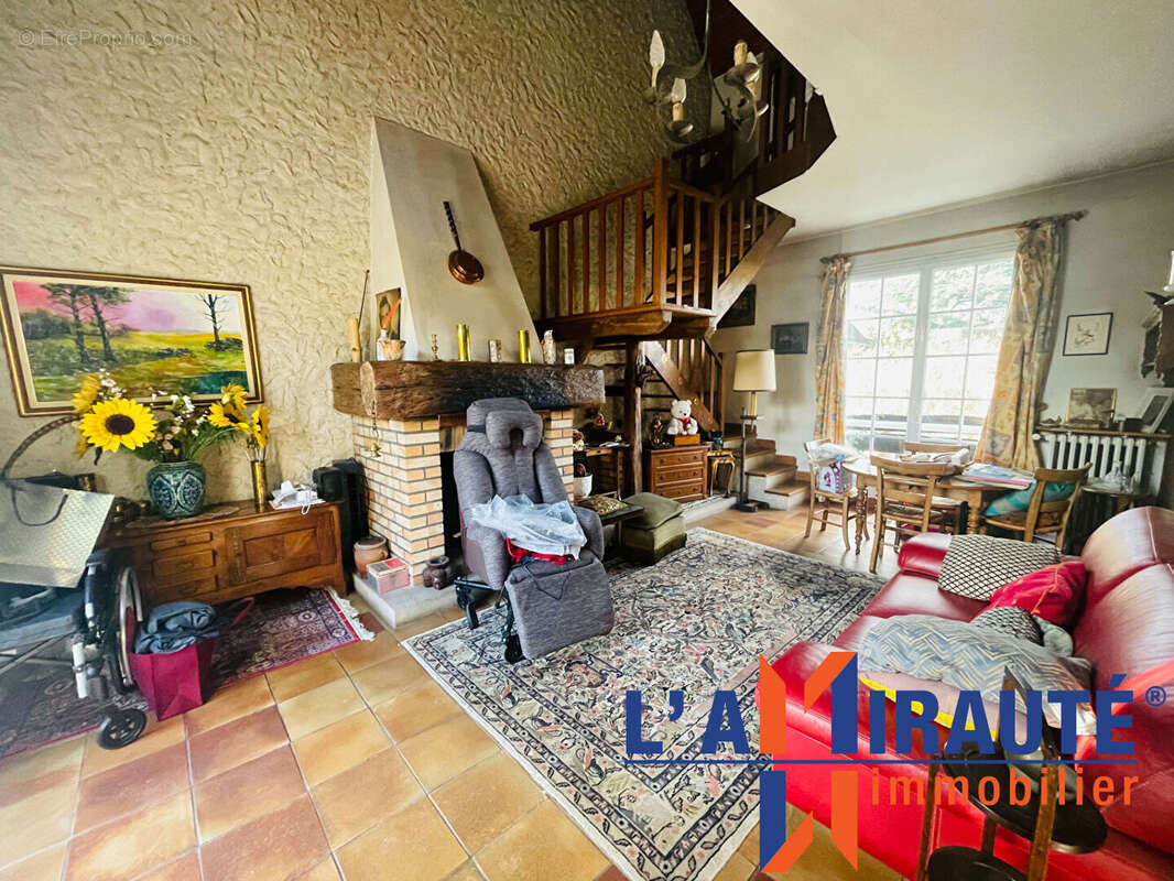 Maison à SARTROUVILLE