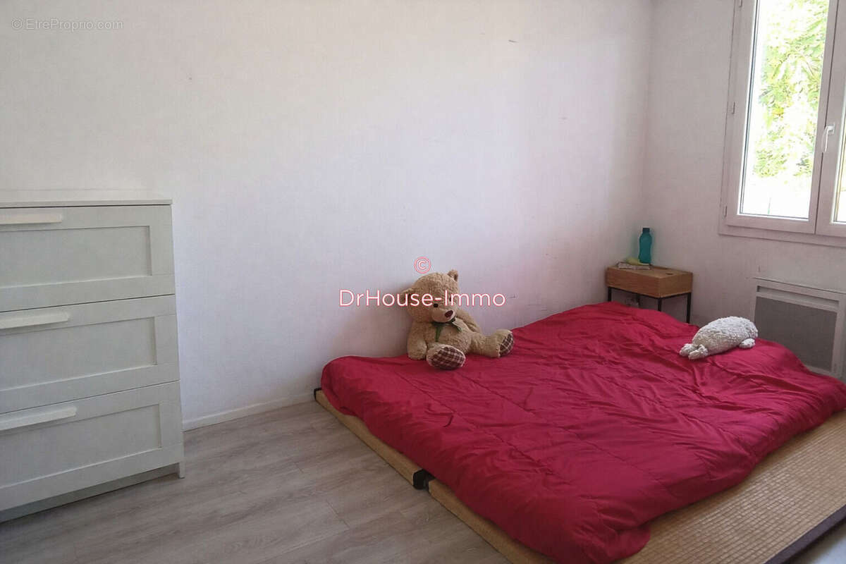 Maison 105 m² à Saint-Andre-De-Cubzac  - photo 17