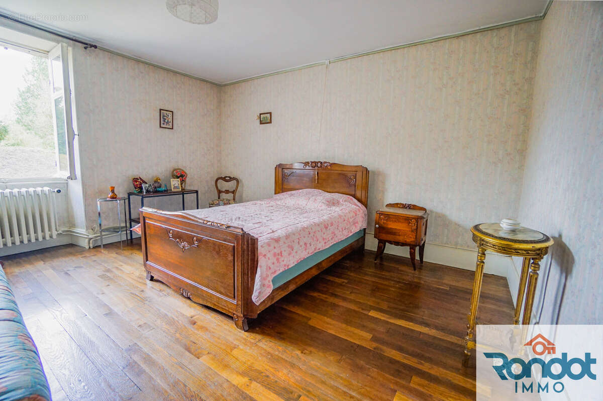 Maison à MAREY-SUR-TILLE