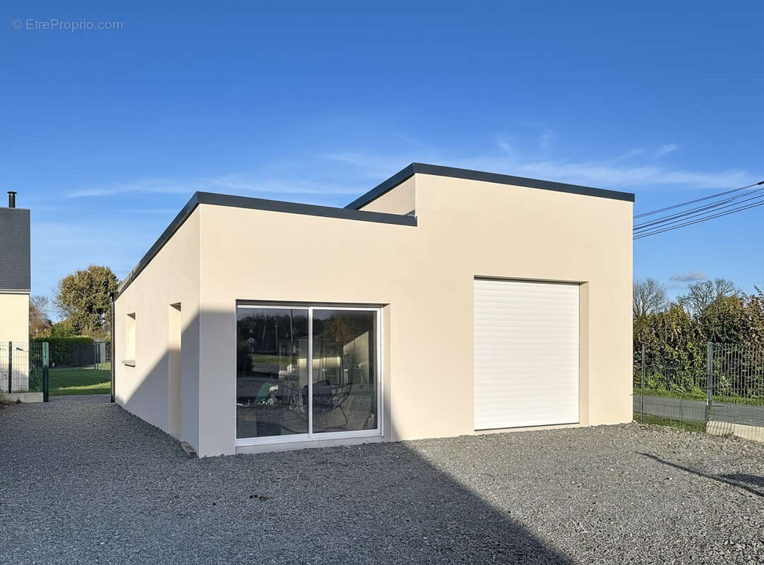 Maison à GOUVILLE-SUR-MER