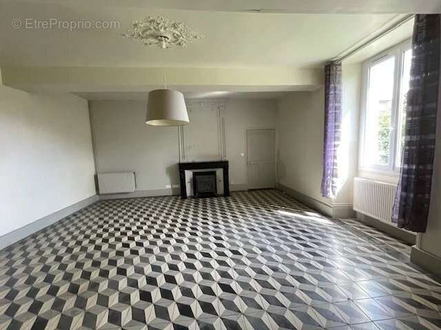 Maison à BRION-PRES-THOUET