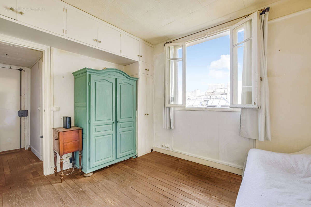 Appartement à PARIS-19E