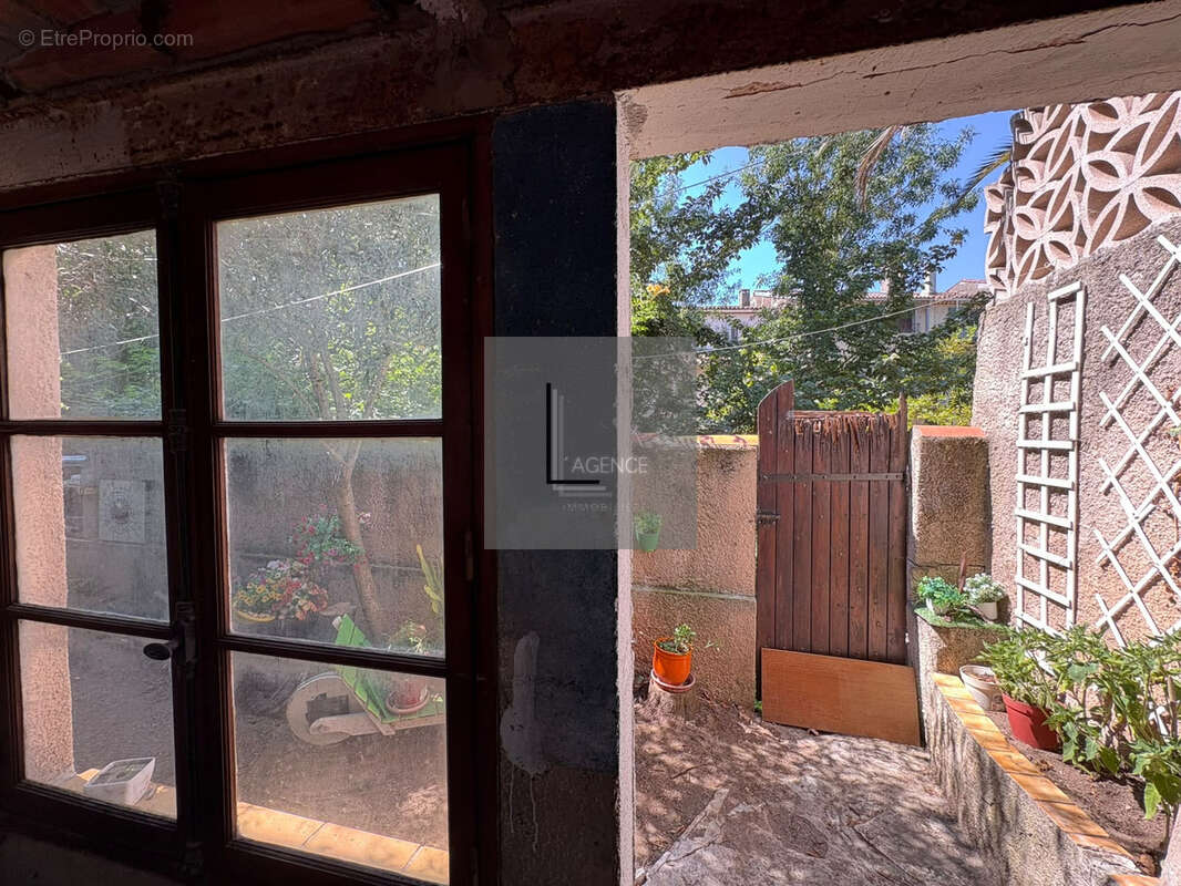 AURIOL   Maison de ville avec terrasse, jardinet, cave - photo 18