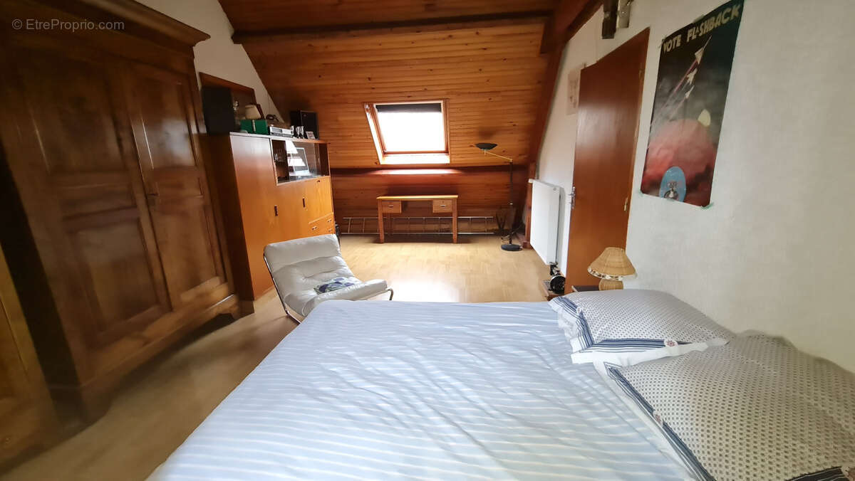 Maison à BURES-SUR-YVETTE