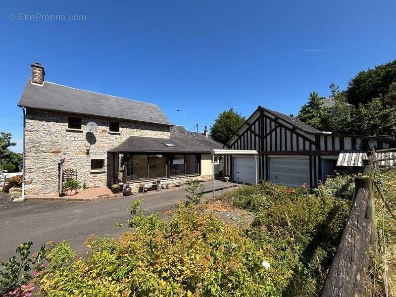 Maison à MORTAIN
