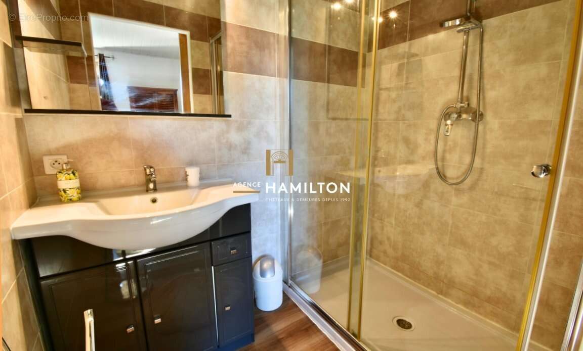 Maison à VILLENEUVE-SUR-VERE