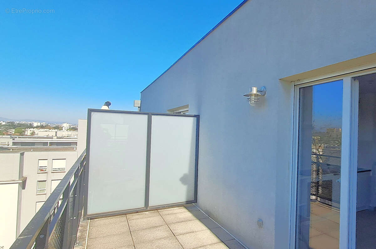 Appartement à BRON