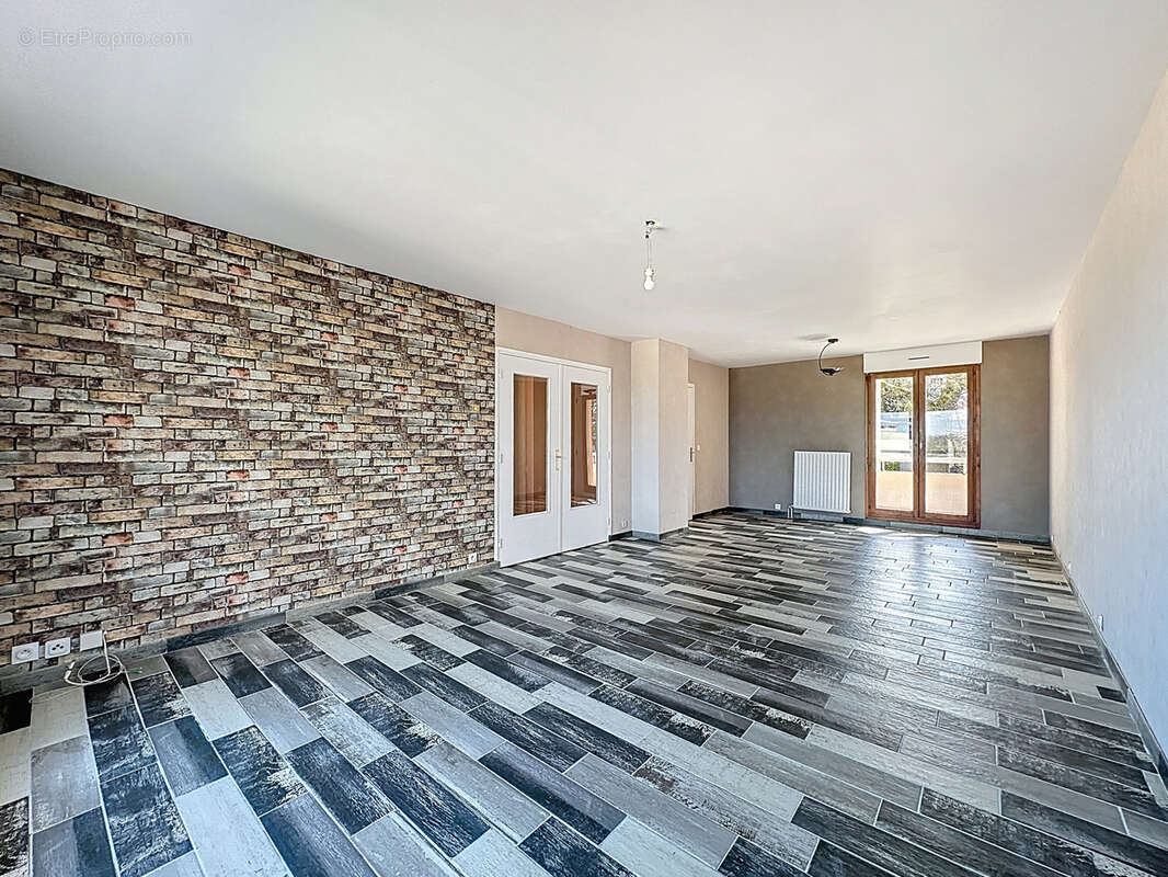 Appartement à TASSIN-LA-DEMI-LUNE