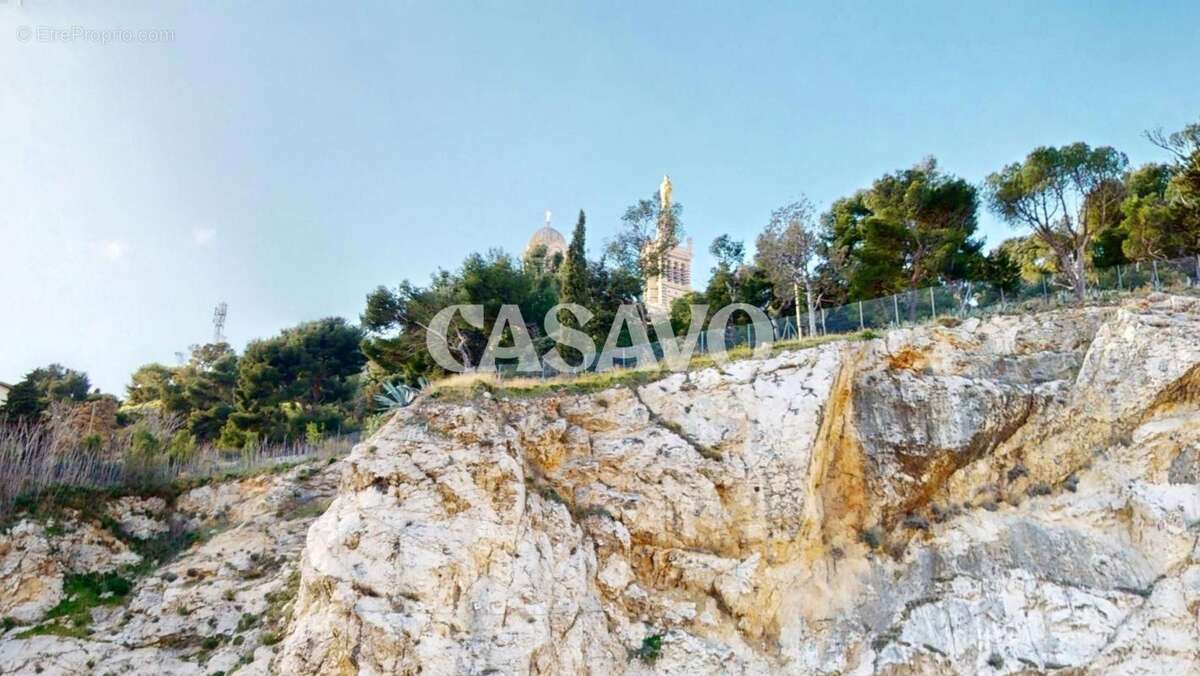Appartement à MARSEILLE-6E
