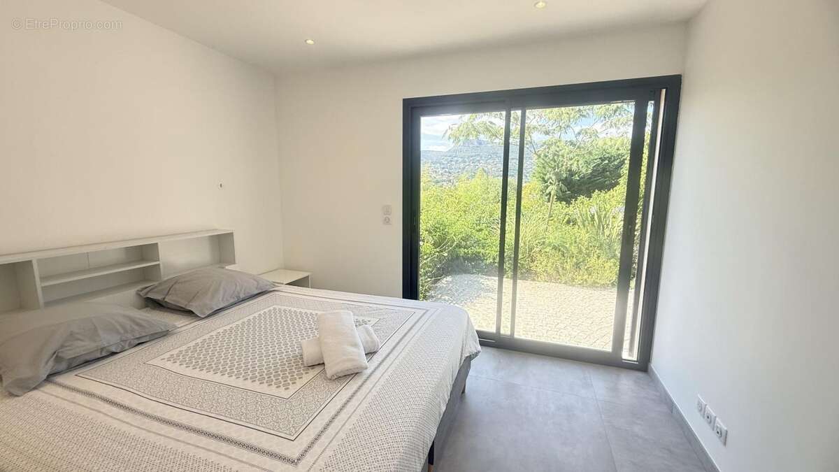 Villa 229M2 piscine terrain garage volume - photo 25