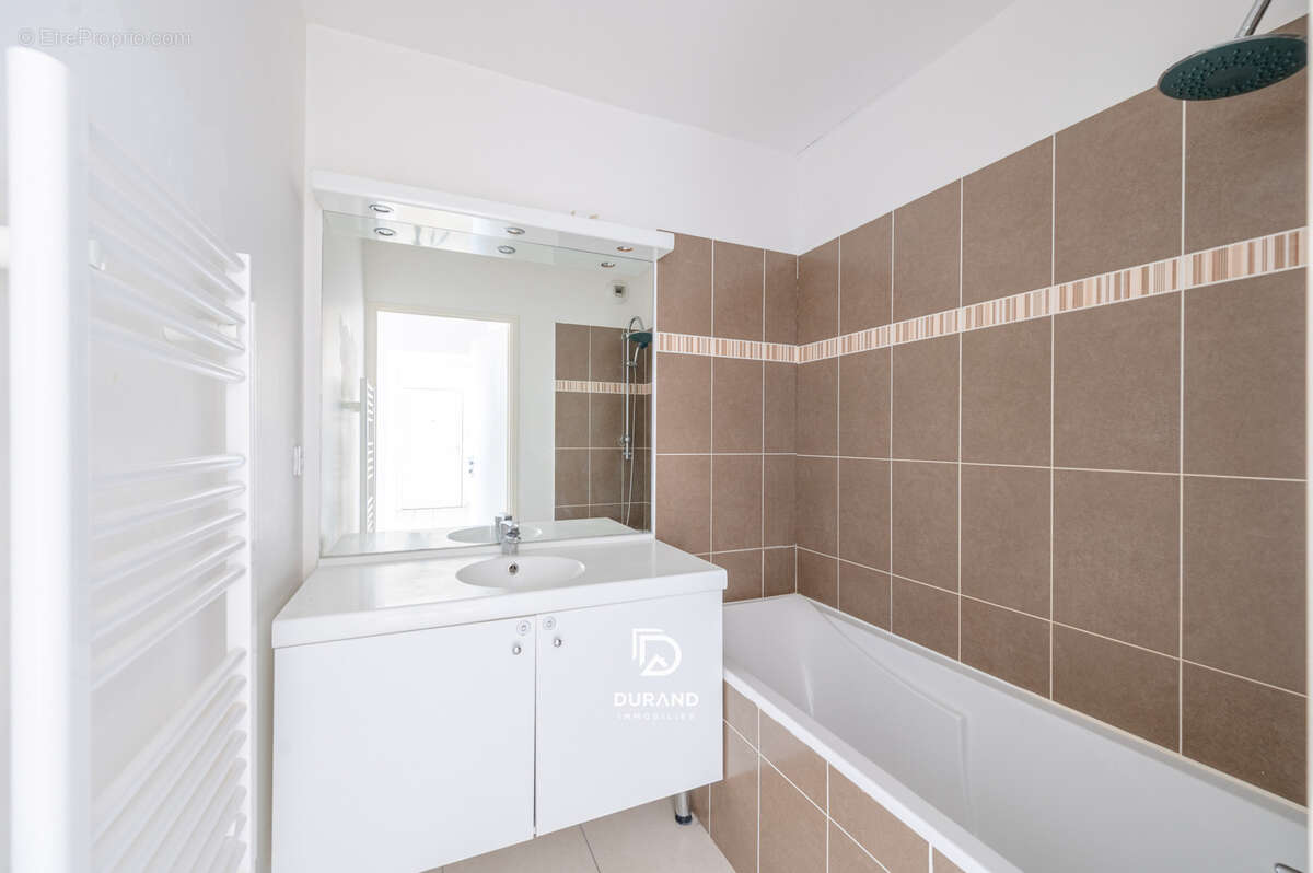 Appartement à MARSEILLE-14E