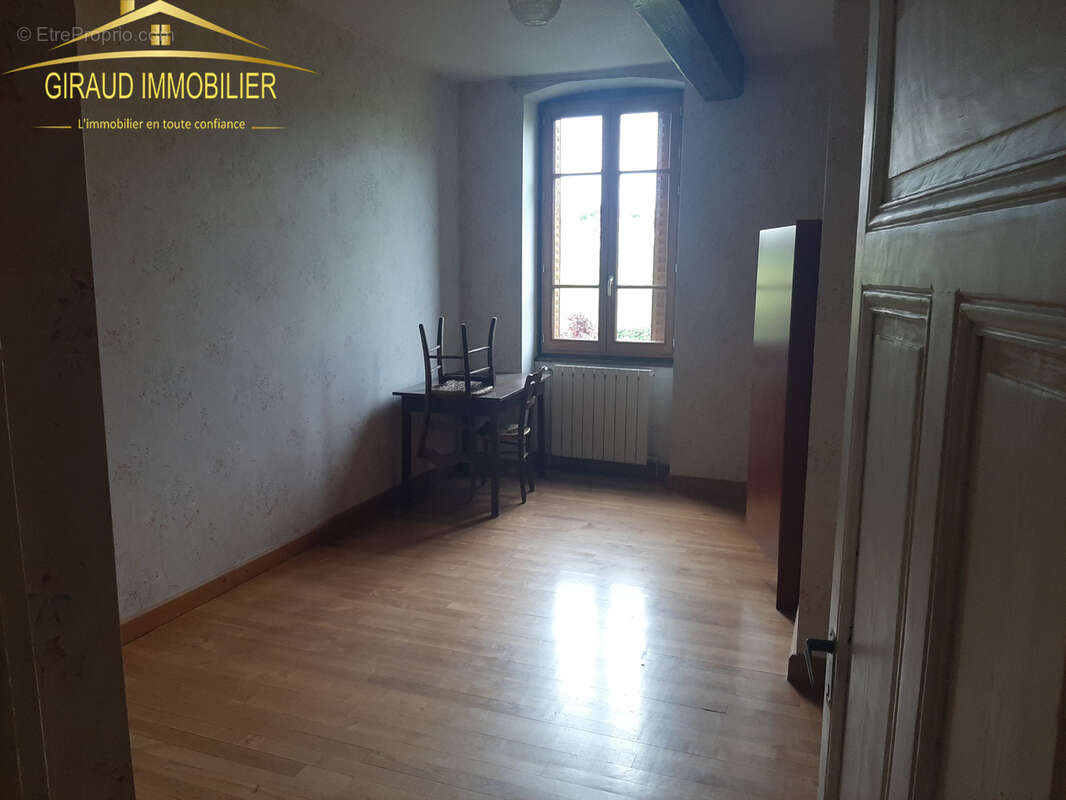 Maison à CHARLIEU