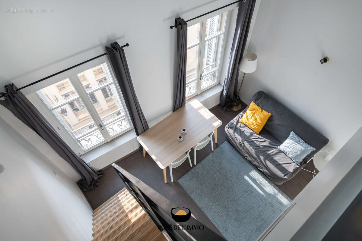 Appartement à MARSEILLE-2E