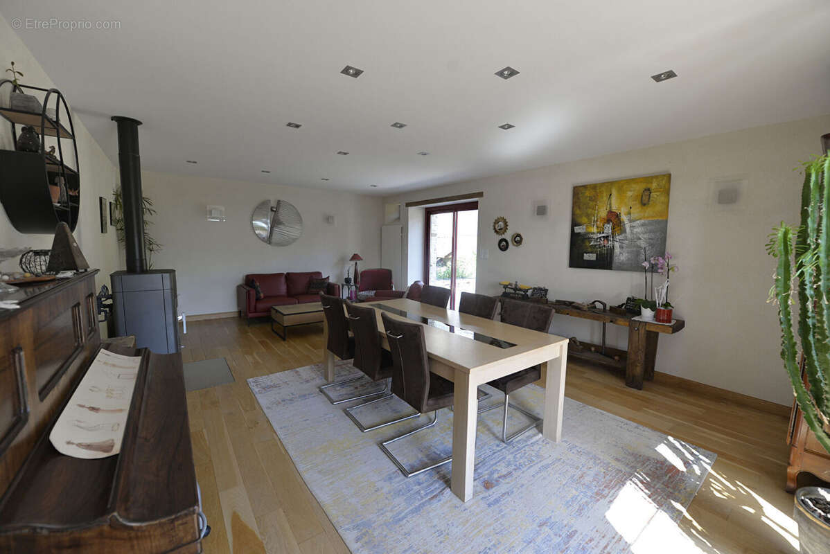 Maison à BOURG-L'EVEQUE