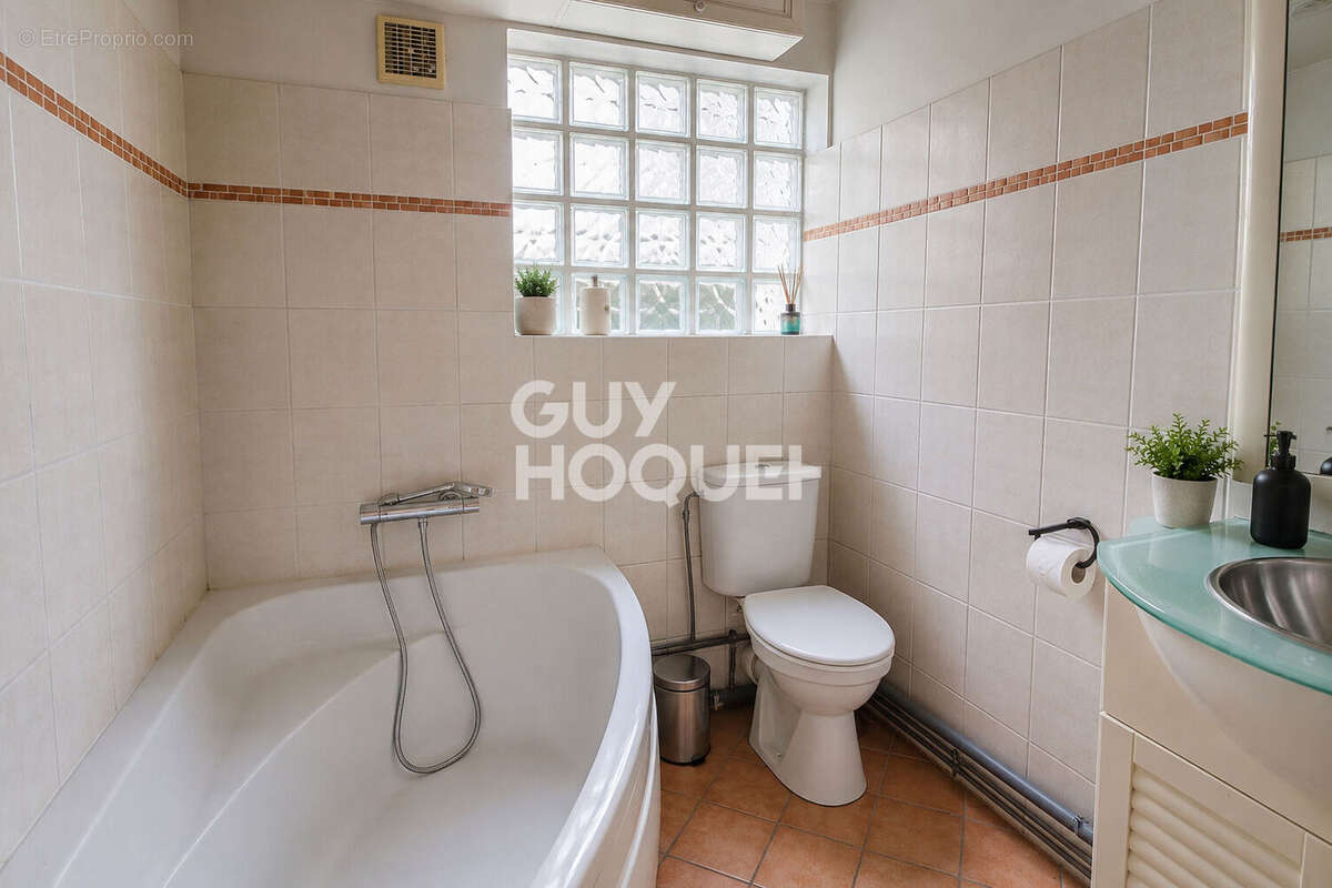 Appartement à CHAVILLE
