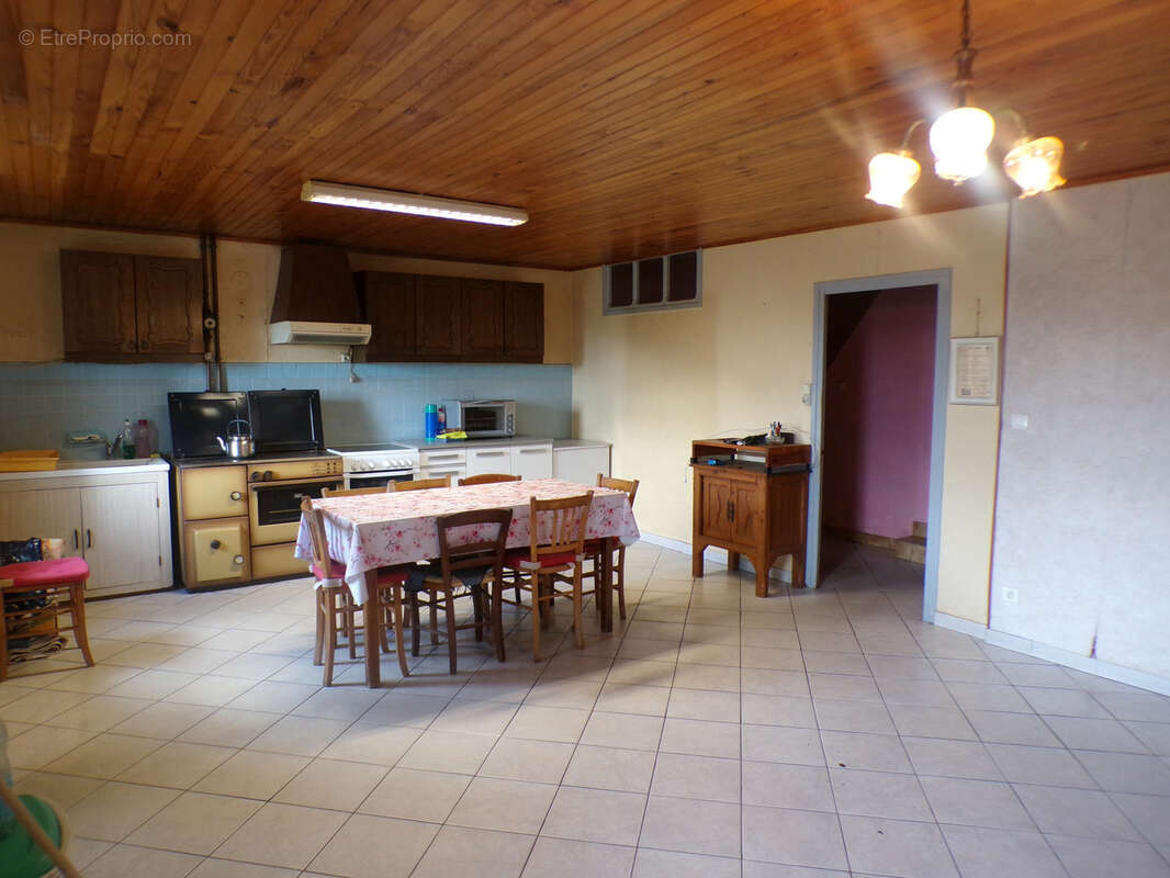 Maison à ROCHEPAULE