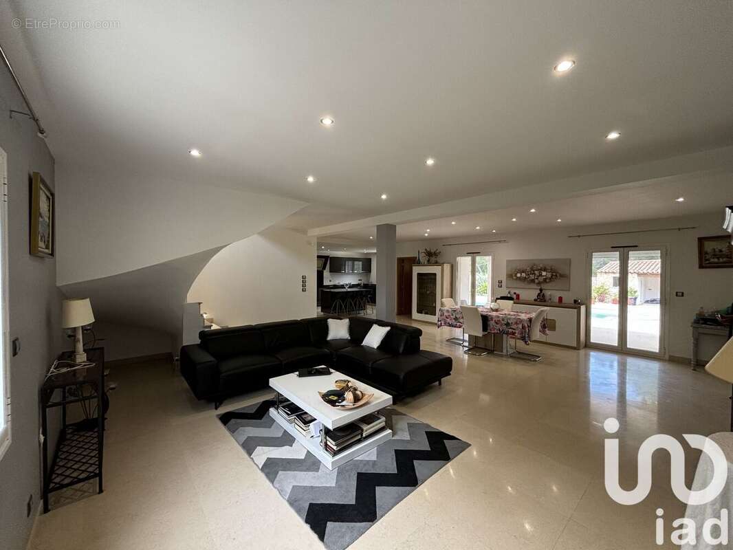 Photo 8 - Maison à NIMES