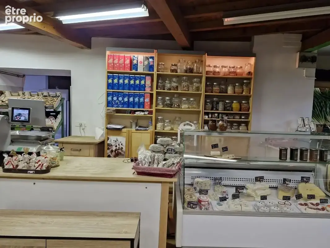 Immeuble  à Aurignac avec commerce, appartement et espace à créer - photo 7