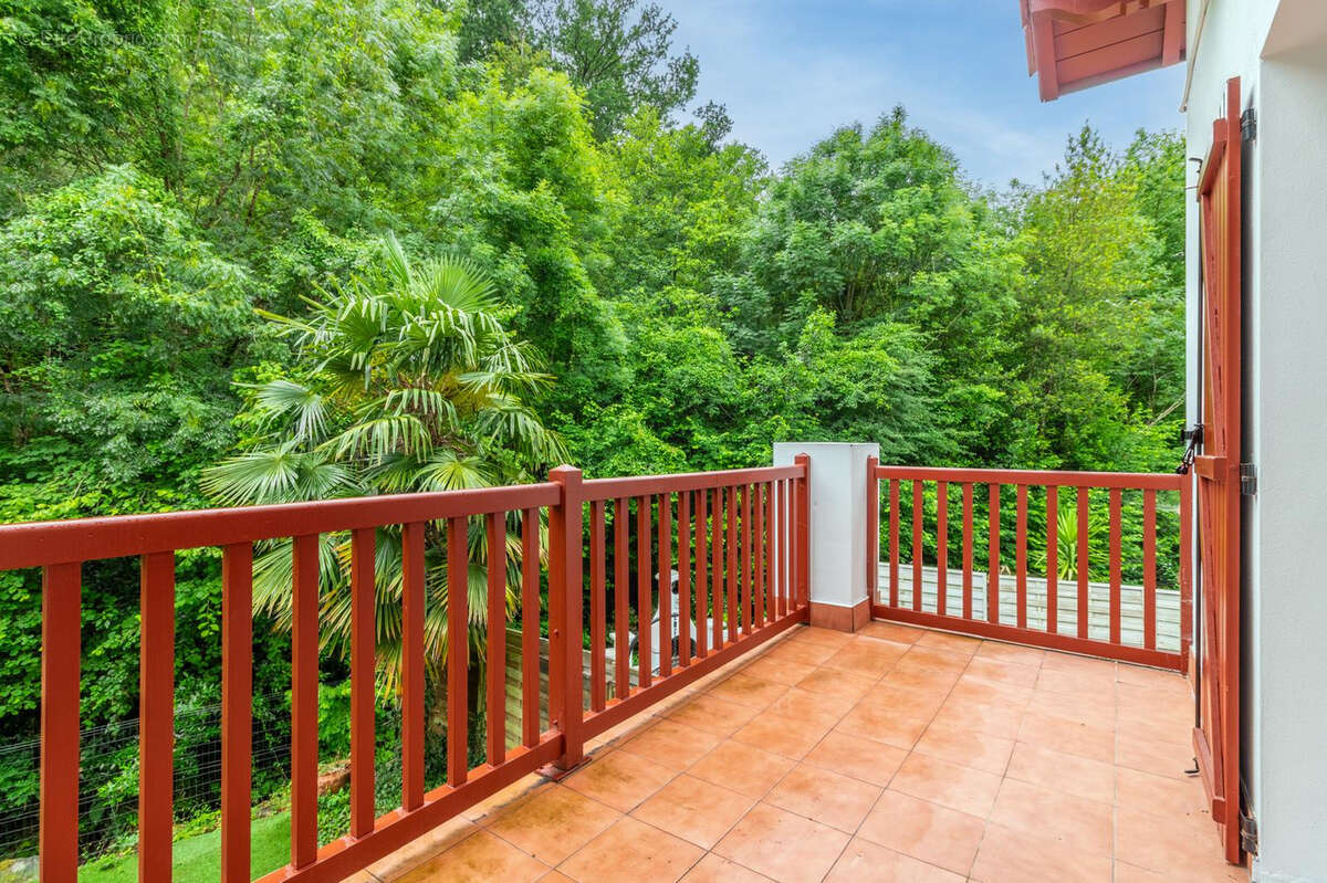 Maison Urrugne 4 pièce(s) 80.97 m2 - photo 17