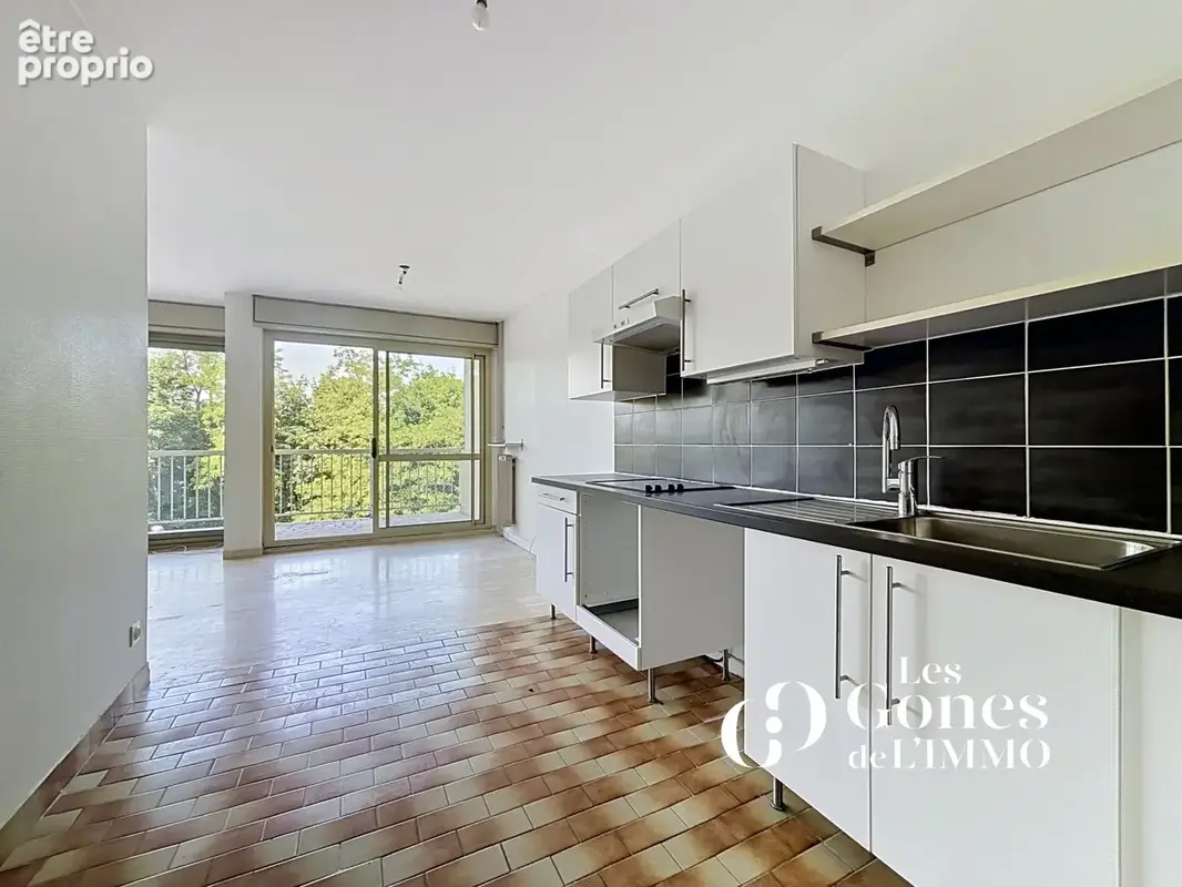 ÉCULY   T3 de 83 m2 avec 2 balcons dans une résidence avec parc et tennis - photo 3
