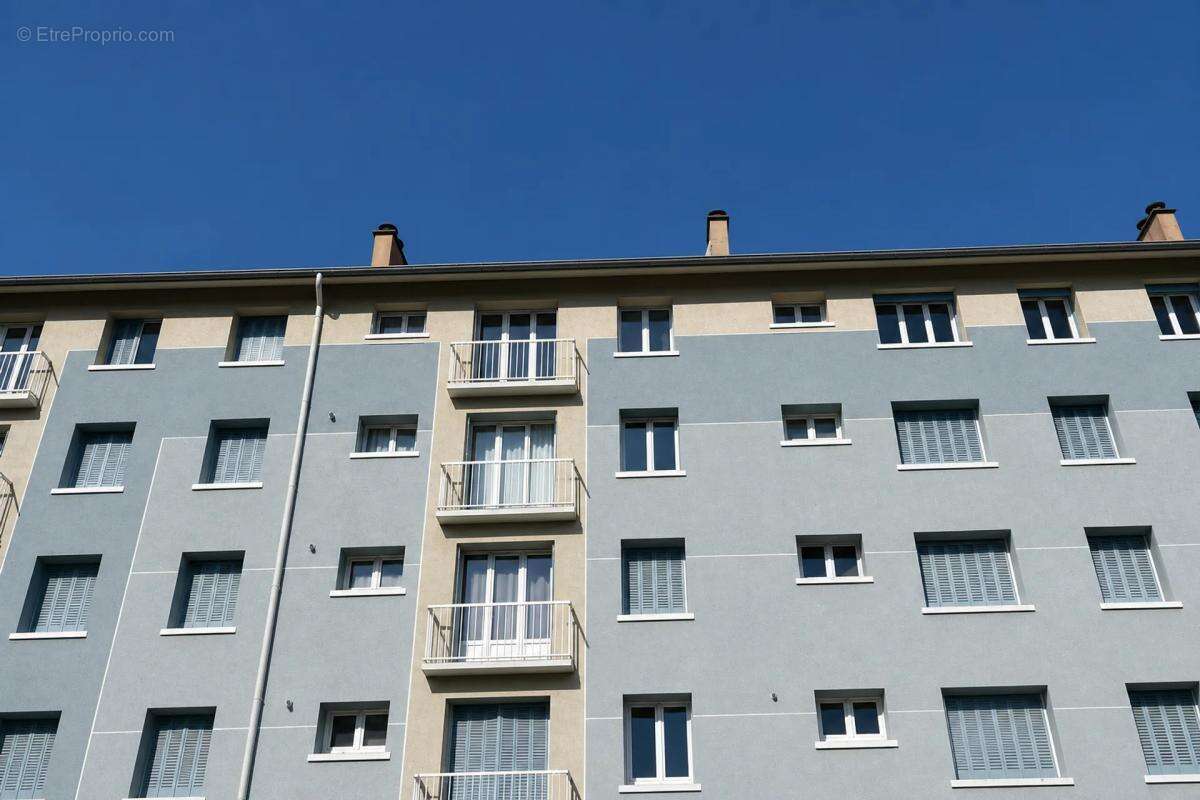 Appartement à VIZILLE