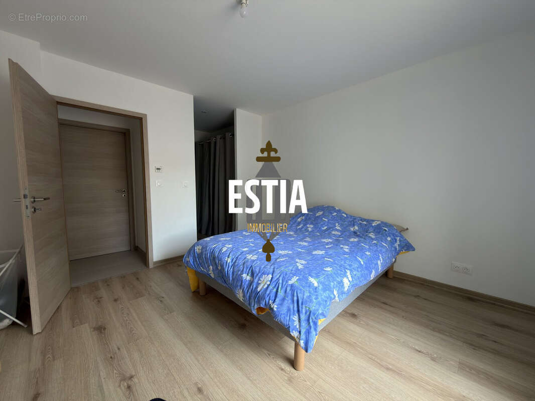 Appartement à LAY-SAINT-CHRISTOPHE