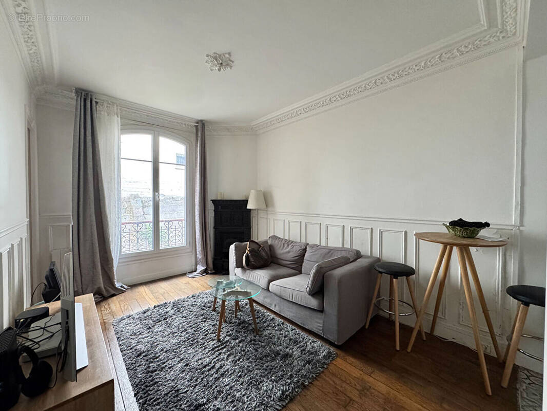 Appartement à PARIS-18E