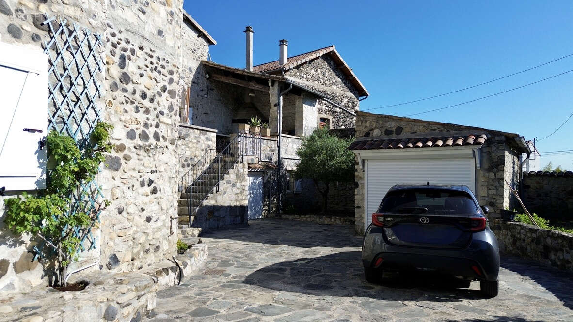 Maison à BAIX