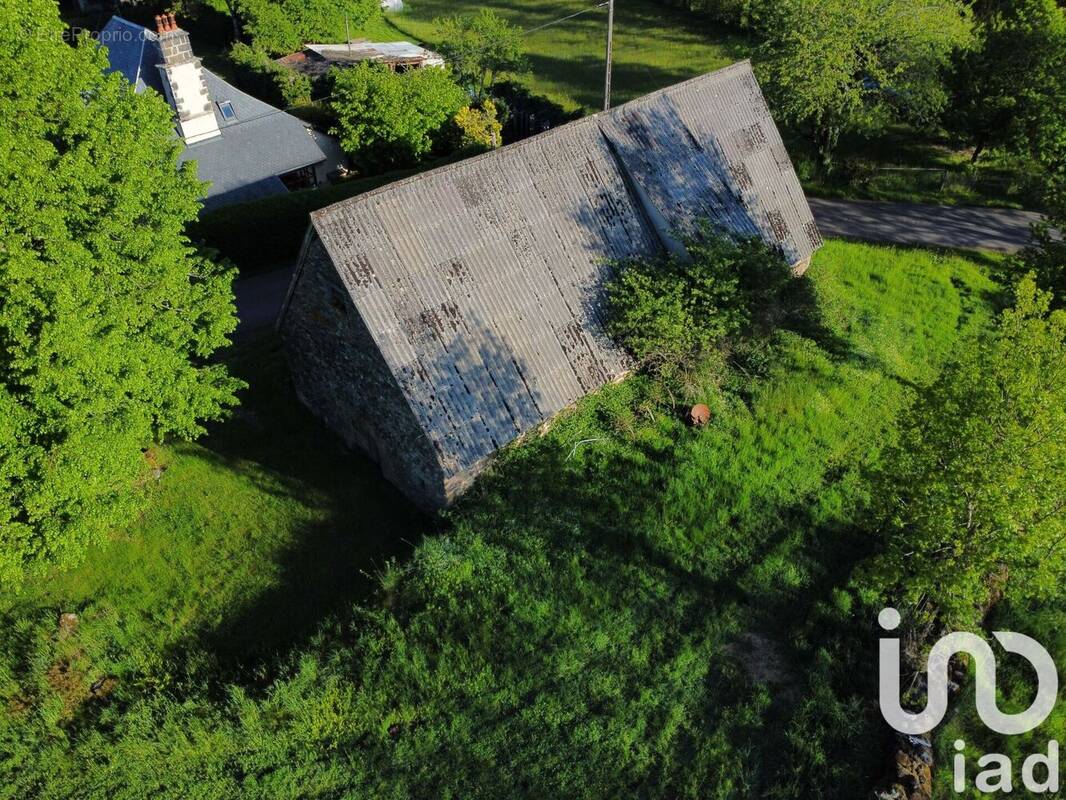 Photo 1 - Maison à ALLY