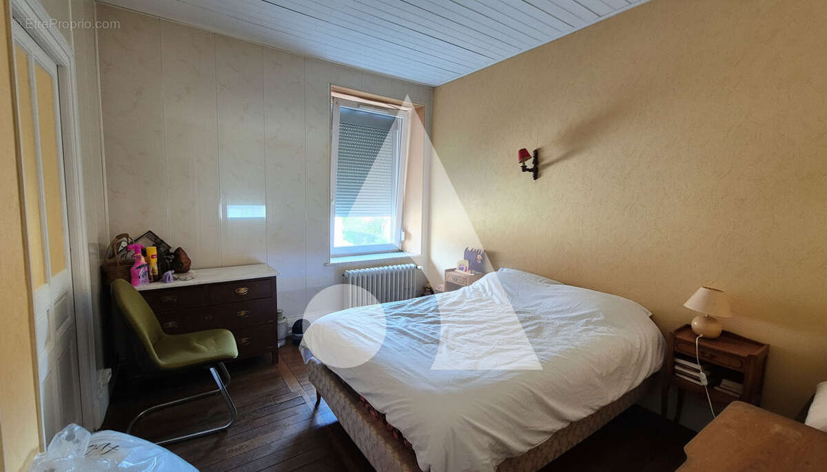 Maison 3 chambres avec un appartement T2 actuellement loué - Liffol le Grand - photo 9