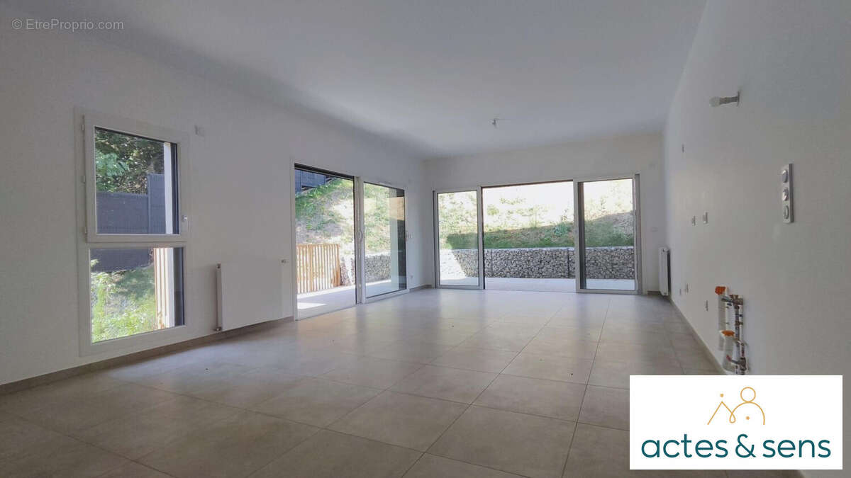 Appartement 91 m² à Saint-Baldoph  - photo 3