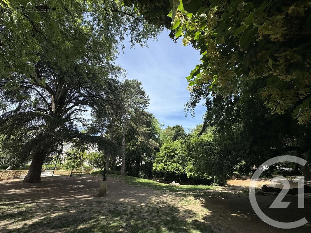 Appartement à LYON-9E