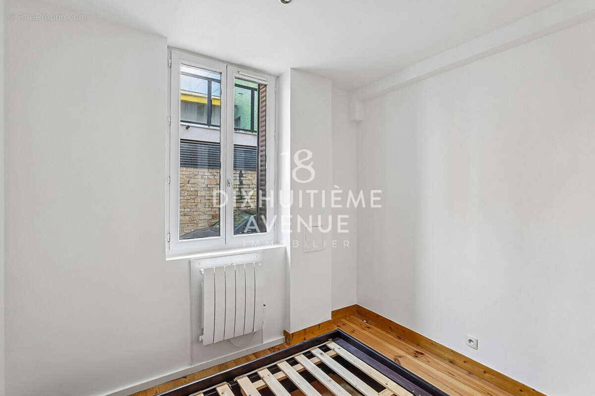 Appartement à PARIS-18E