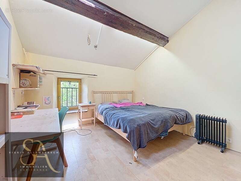 Maison à BRUGAIROLLES