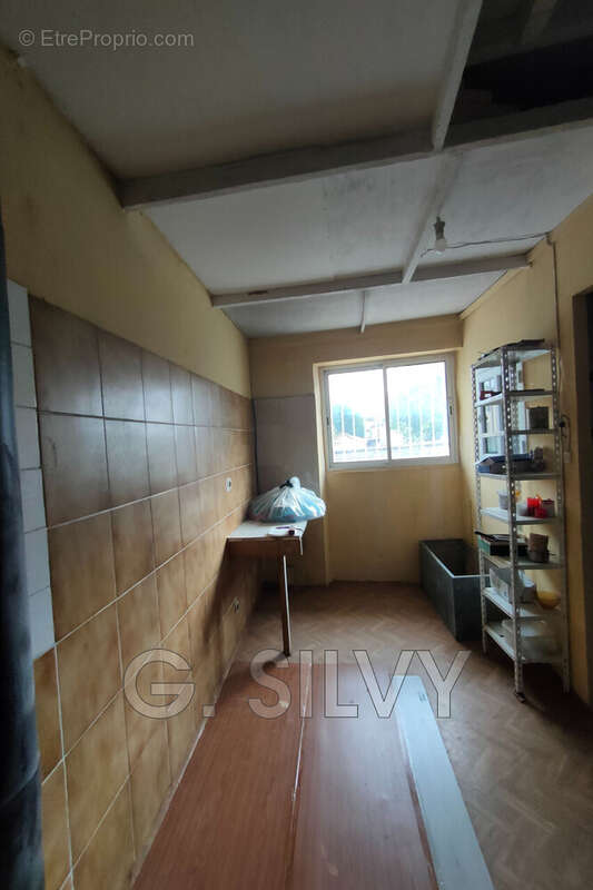 Appartement à CADEROUSSE