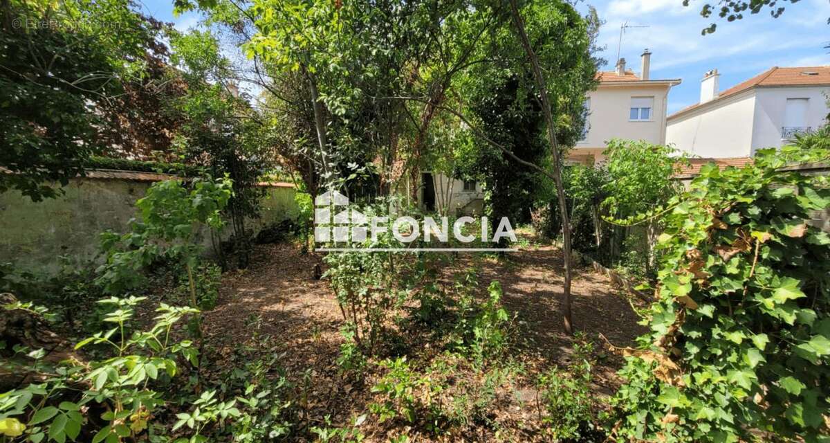 Maison de caractere a renover - photo 10