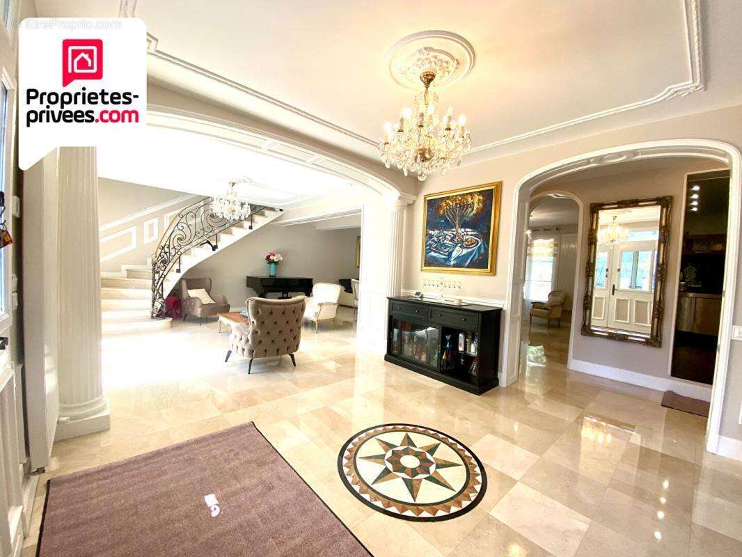 Maison à MONTMORENCY