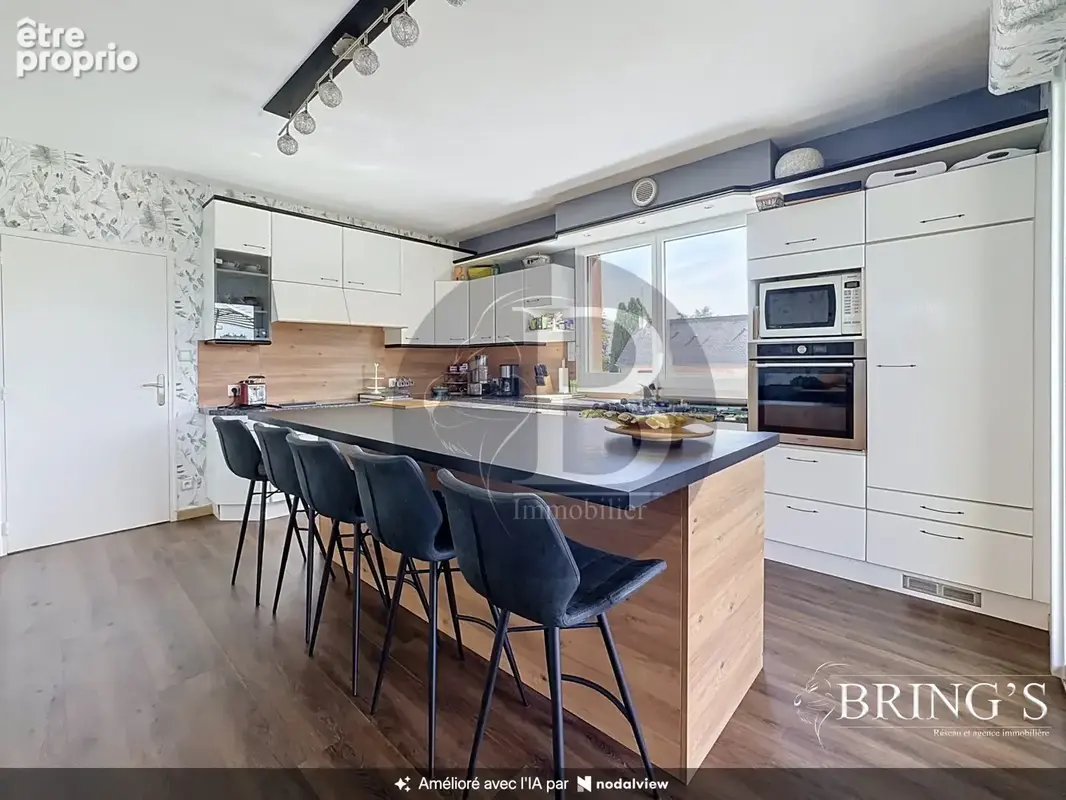Maison 8 pièces 250 m² à vendre à Chateaubriant (44110) - photo 2