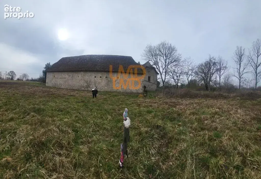 corps de ferme et sa longère en pierre  avec terrain à Villeneuv - photo 20