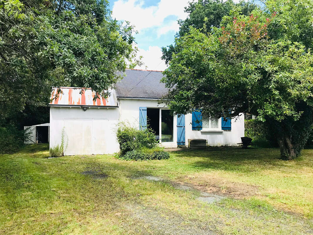 Maison à LA CHAPELLE-DES-MARAIS