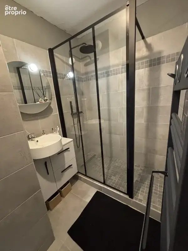 Bel appartement, 2 chambres, terrasse, 2 places de parking et piscine. - photo 13