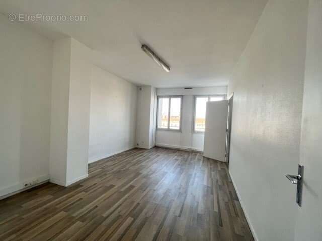Commerce 49 m² à Toulouse  - photo 4