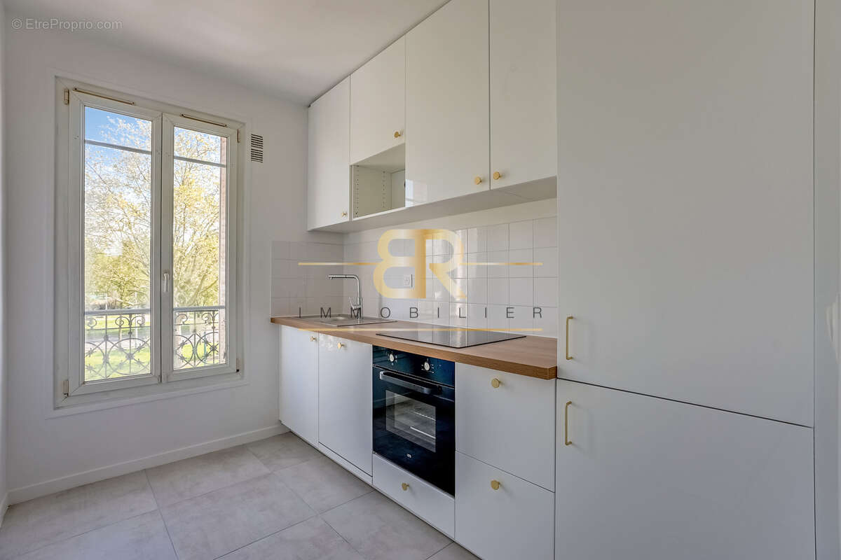 Appartement à GENNEVILLIERS