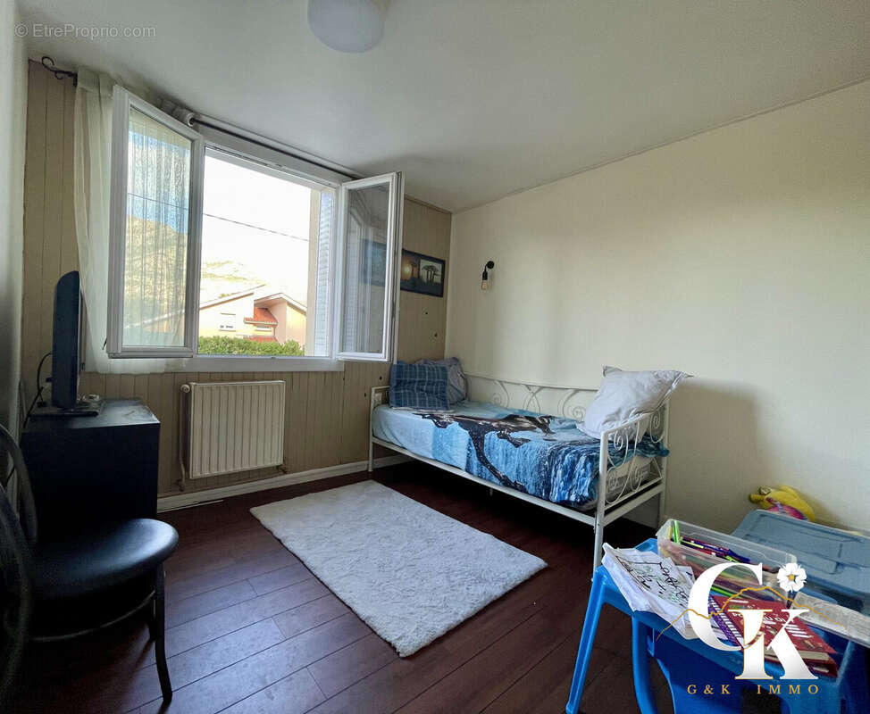 Appartement à SASSENAGE