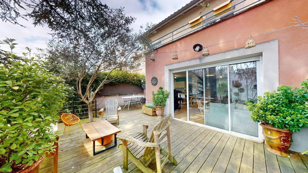 Maison à RILLIEUX-LA-PAPE