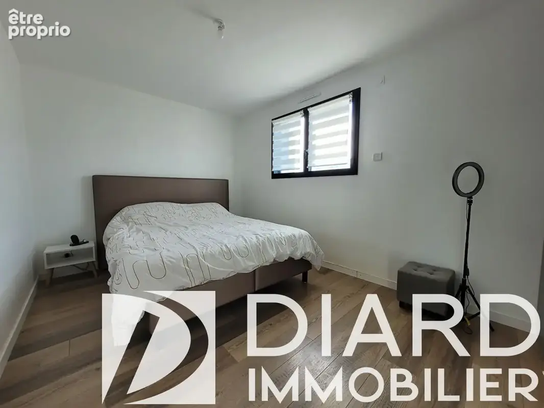 Maison récente 4 pièces à vendre à Vitré - 88,20 m² avec jardin et garage - photo 4