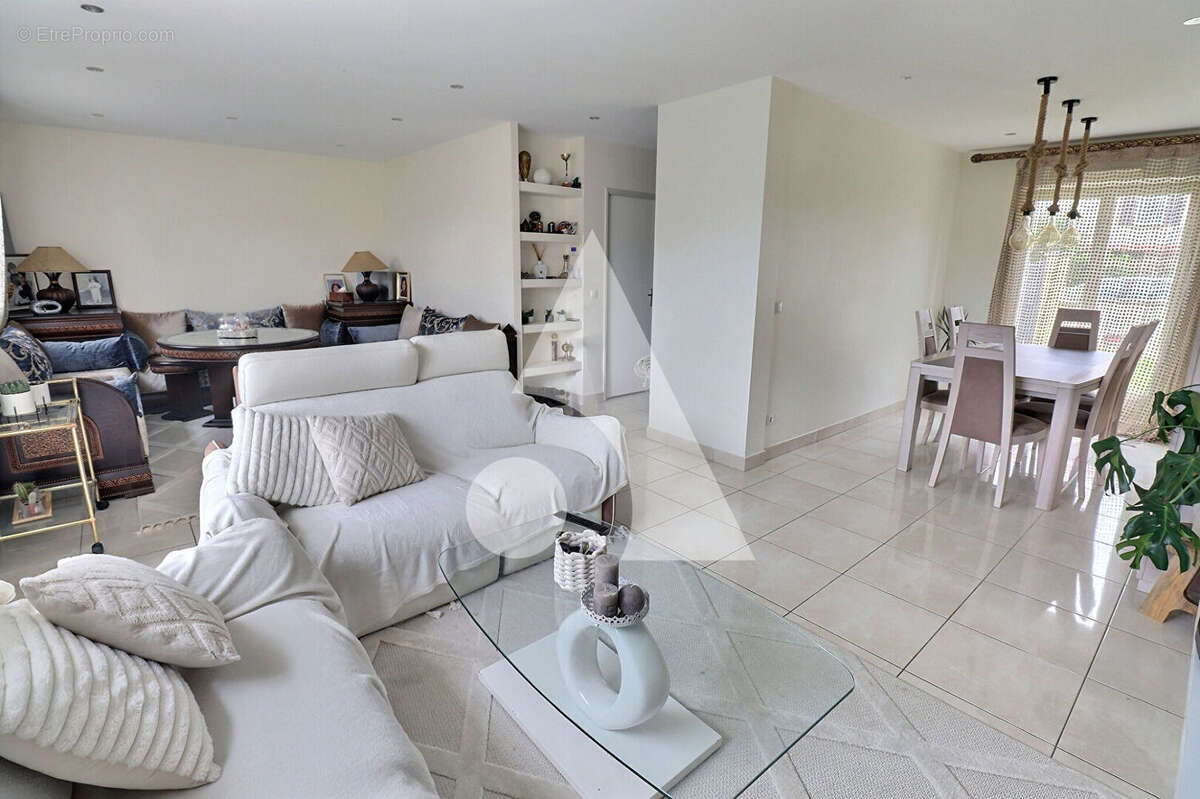 Maison à SAINT-OUEN-L&#039;AUMONE